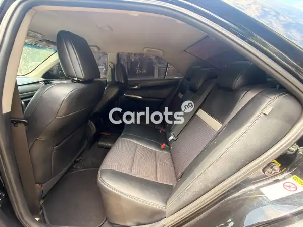 Foreign Used TOYOTA CAMRY 2014 for sale in Garki, Abuja - thumbnail 5