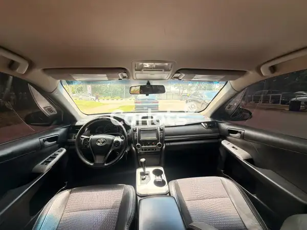 Foreign Used TOYOTA CAMRY 2014 for sale in Garki, Abuja - thumbnail 6