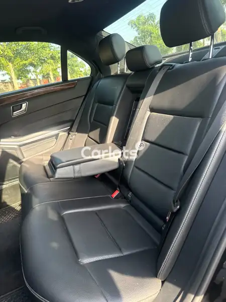 Foreign Used Mercedes-Benz E350 2015 Black for sale in Jahi, Abuja - thumbnail 4