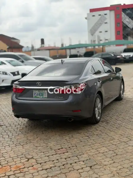Nigerian Used 2015 Lexus ES350 for sale in Jahi, Abuja - thumbnail 3