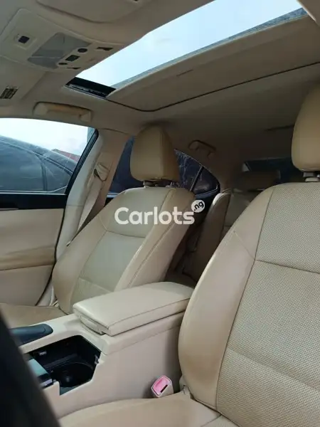 Nigerian Used 2015 Lexus ES350 for sale in Jahi, Abuja - thumbnail 7
