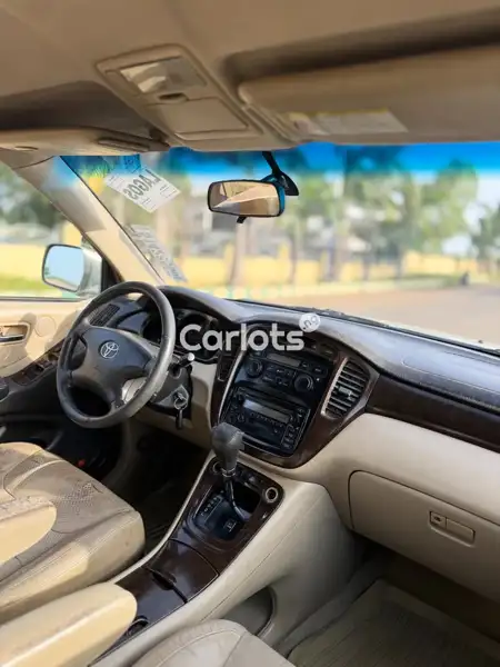Nigerian Used Toyota Highlander 2003 Other for sale in Ajaokuta, Kogi - thumbnail 3