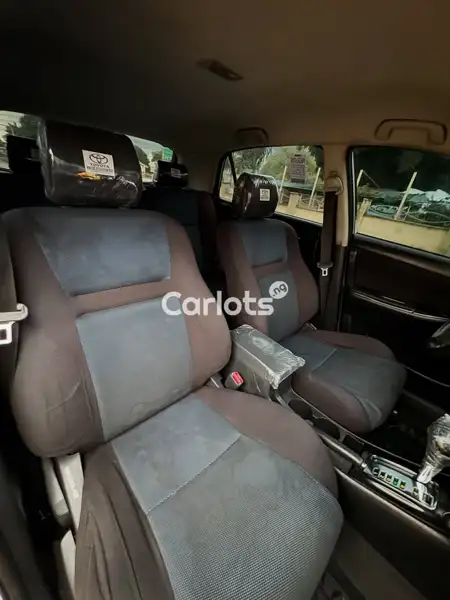 Nigerian Used Toyota Corolla 2004 Other for sale in Ajaokuta, Kogi - thumbnail 3