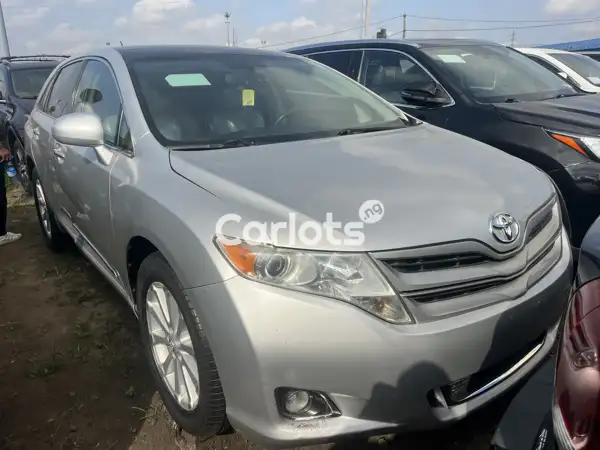 Foreign used 2010 Toyota Venza for sale in Apapa, Lagos