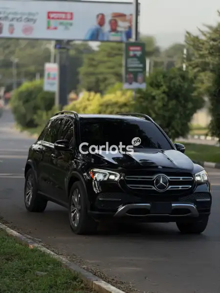 Foreign Used 2022 GLE350 Mercedes – Refined Comfort and Road Presence for sale in Asokoro, Abuja - thumbnail 3