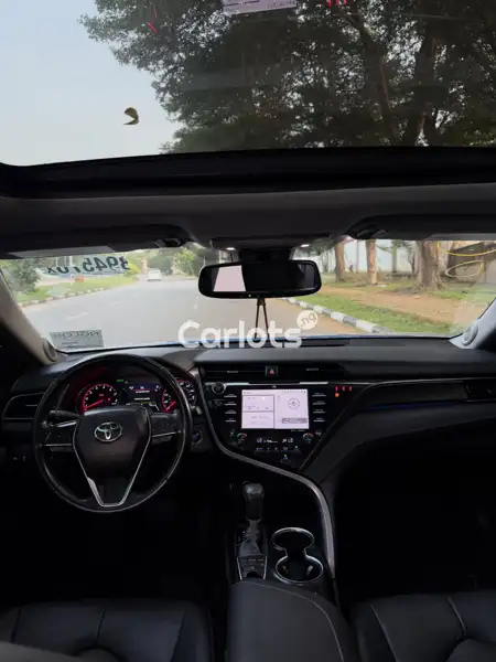 Foreign Used Toyota Camry 2019 Blue for sale in Asokoro, Abuja - thumbnail 5