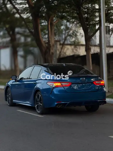 Foreign Used Toyota Camry 2019 Blue for sale in Asokoro, Abuja - thumbnail 7