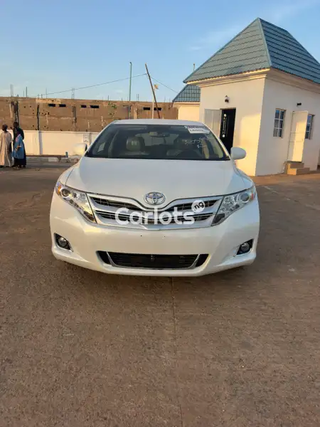 Foreign Used Toyota Venza 2010 model For Sale in Kaduna