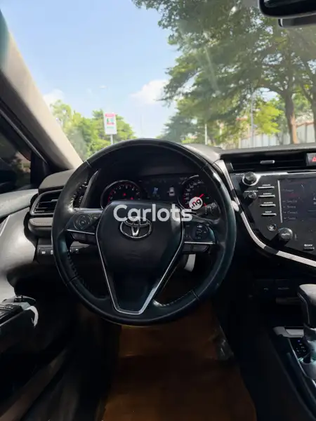 Foreign Used Toyota Camry 2020 White for sale in Asokoro, Abuja - thumbnail 4