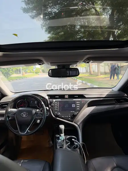 Foreign Used Toyota Camry 2020 White for sale in Asokoro, Abuja - thumbnail 5