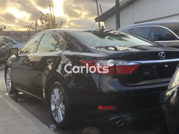 Foreign used 2015 Lexus Es350 for sale in Apapa, Lagos - thumbnail 4