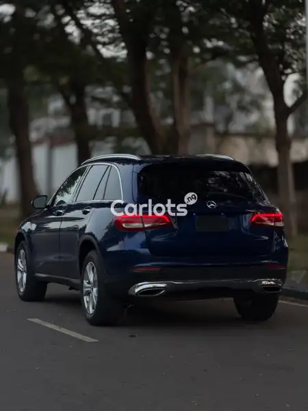 Foreign Used GLC300 – Stylish Mercedes SUV in Abuja for sale in Asokoro - thumbnail 7