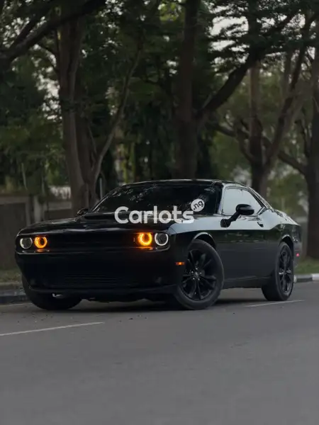 Nigerian Used Dodge Challenger – Bold Sports Coupe for sale in Asokoro, Abuja