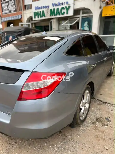 Nigerian Used Clean Hondacrosstour 2011 for sale in Igando, Lagos - thumbnail 4