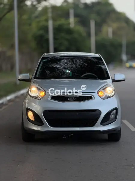 Nigerian Used Kia Morning 2011 White for sale in Asokoro, Abuja - thumbnail 2