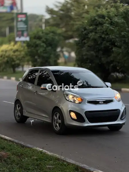 Nigerian Used Kia Morning 2011 White for sale in Asokoro, Abuja - thumbnail 3