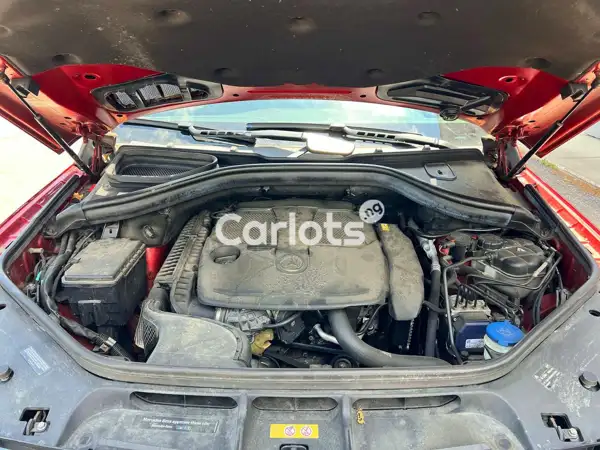Foreign Used Mercedes-Benz GLE 350 2016 Red for sale in Ajah, Lagos - thumbnail 2