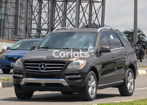 Foreign Used Mercedes-Benz ML350 2013 Gray for sale in Gwarinpa, Abuja