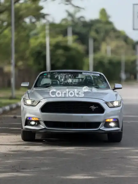 Foreign Used Ford Mustang 2018 Beige for sale in Asokoro, Abuja - thumbnail 2