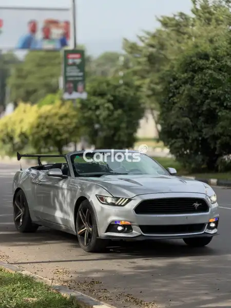 Foreign Used Ford Mustang 2018 Beige for sale in Asokoro, Abuja - thumbnail 3