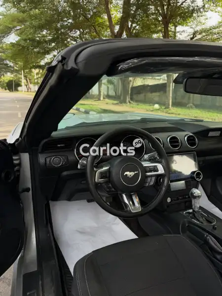 Foreign Used Ford Mustang 2018 Beige for sale in Asokoro, Abuja - thumbnail 4