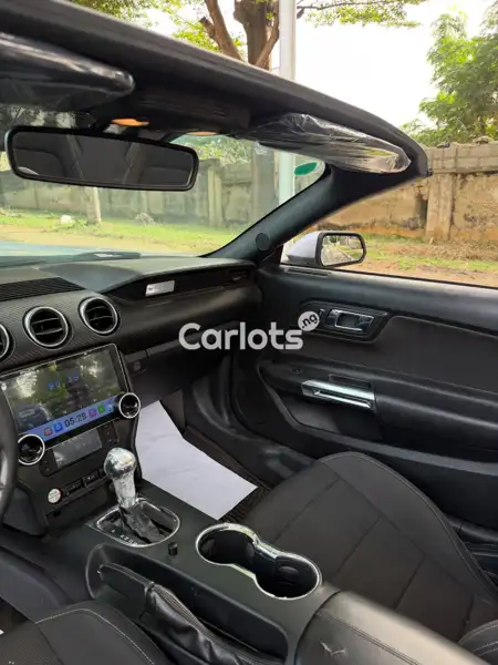 Foreign Used Ford Mustang 2018 Beige for sale in Asokoro, Abuja - thumbnail 5