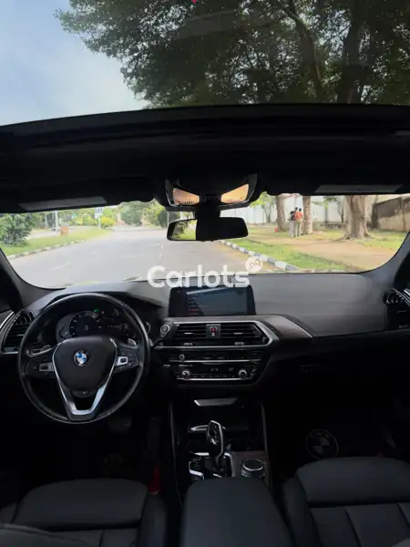 Nigerian Used BMW X4 2020 Black for sale in Asokoro, Abuja - thumbnail 5