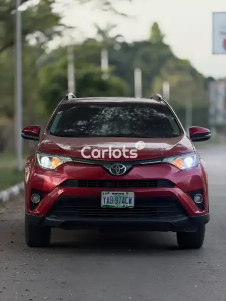 Nigerian Used Toyota RAV4 2016 Red for sale in Asokoro, Abuja - thumbnail 2