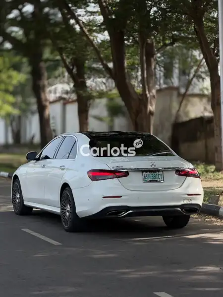 Nigerian Used Mercedes-Benz E300 2022 White for sale in Asokoro, Abuja - thumbnail 7