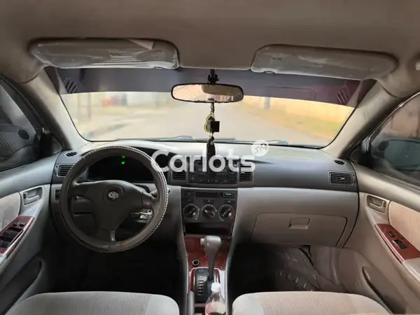 Nigerian Used Toyota Corolla 2007 Silver for sale in Kano - thumbnail 4