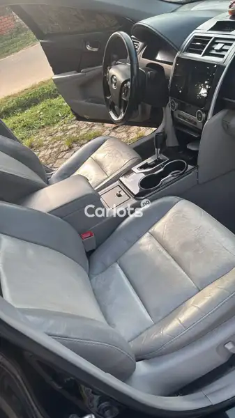 Nigerian Used Toyota Camry 2014 Black for sale in Garki, Abuja - thumbnail 3