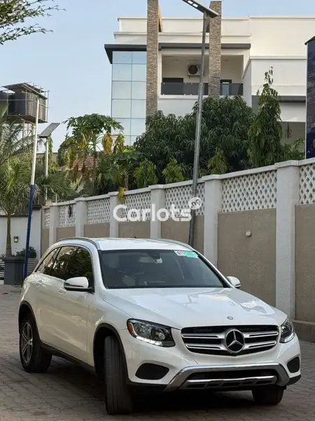 Foreign Used Mercedes-Benz GLC 2016 White for sale in Kano