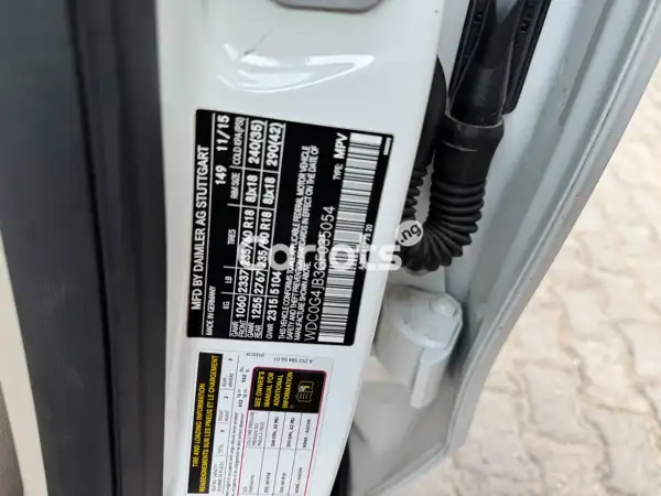 Foreign Used Mercedes-Benz GLC 2016 White for sale in Kano - thumbnail 5
