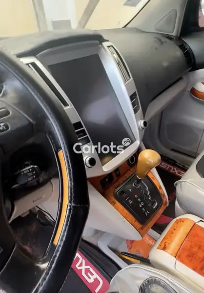 Nigerian Used Lexus RX 350 2008 Blue for sale in Ikorodu, Lagos - thumbnail 6