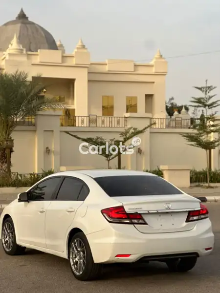 Foreign Used Honda Civic 2014 White for sale in Kano - thumbnail 6