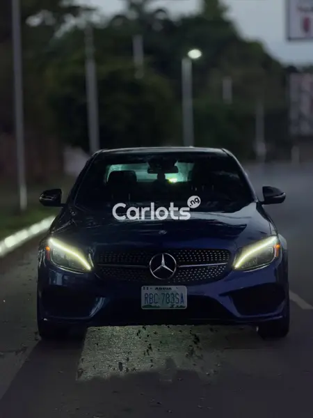 Nigerian Used Mercedes-Benz C43 AMG 2017 Blue for sale in Asokoro, Abuja - thumbnail 2