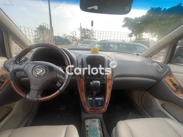 Nigerian Used Lexus RX 300 2003 Golden for sale in Iba, Lagos - thumbnail 2