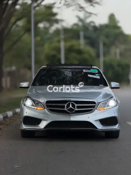 Foreign Used Mercedes-Benz E350 2016 Silver for sale in Asokoro, Abuja - thumbnail 2