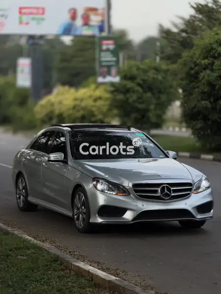 Foreign Used Mercedes-Benz E350 2016 Silver for sale in Asokoro, Abuja - thumbnail 3