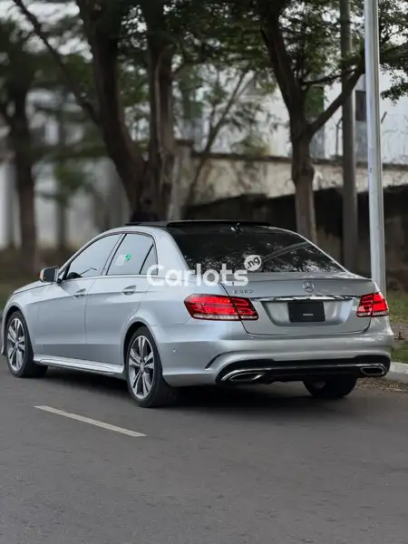 Foreign Used Mercedes-Benz E350 2016 Silver for sale in Asokoro, Abuja - thumbnail 7