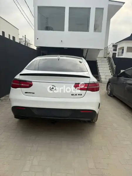 Nigerian Used Mercedes-Benz GLE 2016 White for sale in Ajah, Lagos