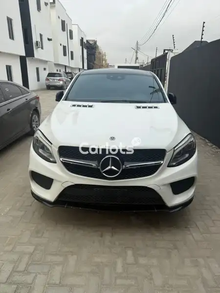 Nigerian Used Mercedes-Benz GLE 2016 White for sale in Ajah, Lagos - thumbnail 7