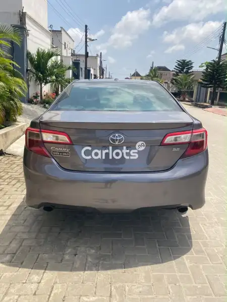 Nigerian Used Toyota Camry 2014 Gray for sale in Ajah, Lagos - thumbnail 6