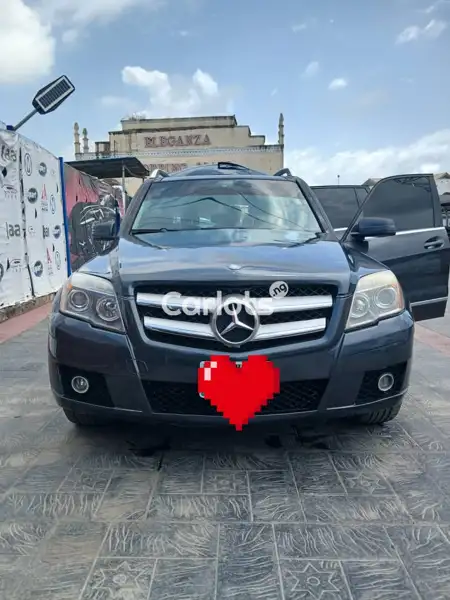 Nigerian Used Mercedes-Benz GLK 2010 Gray for sale in Lekki, Lagos