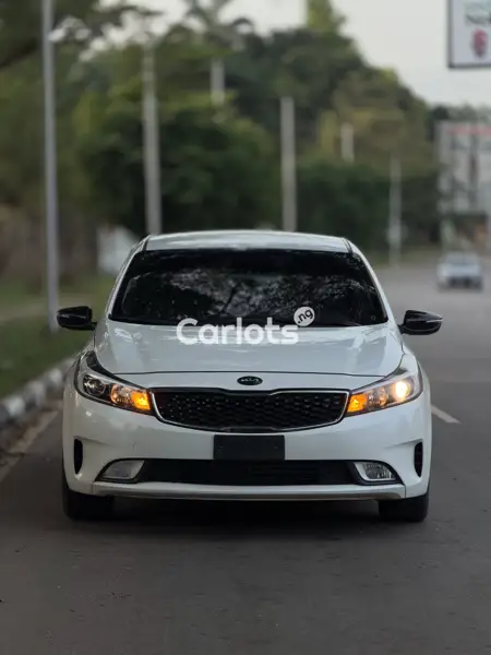 Foreign Used Kia Forte 2016 White for sale in Asokoro, Abuja - thumbnail 2