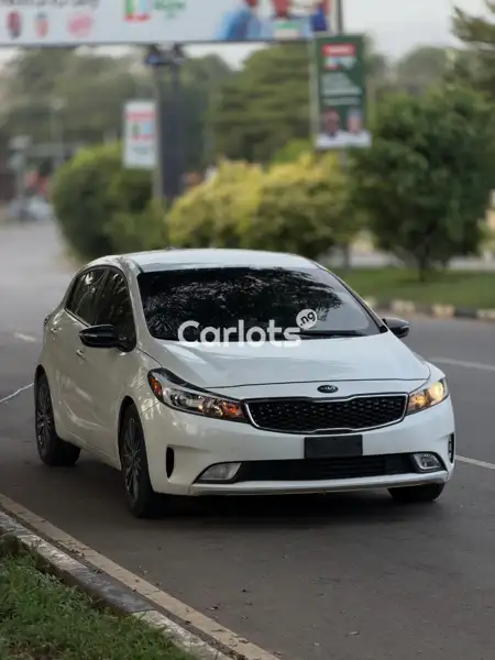 Foreign Used Kia Forte 2016 White for sale in Asokoro, Abuja - thumbnail 3