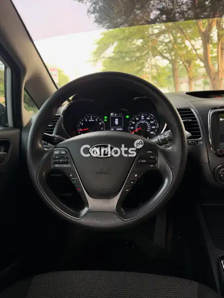 Foreign Used Kia Forte 2016 White for sale in Asokoro, Abuja - thumbnail 4
