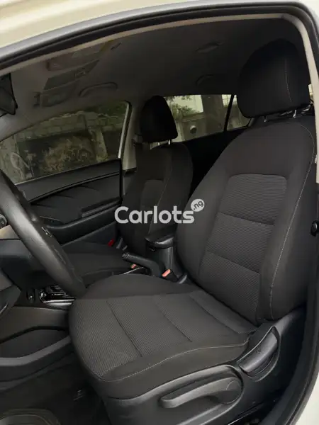 Foreign Used Kia Forte 2016 White for sale in Asokoro, Abuja - thumbnail 6