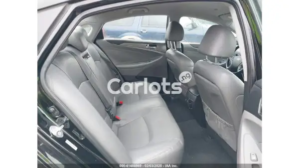 Nigerian Used Hyundai Sonata 2013 Black for sale in Lagos - thumbnail 4