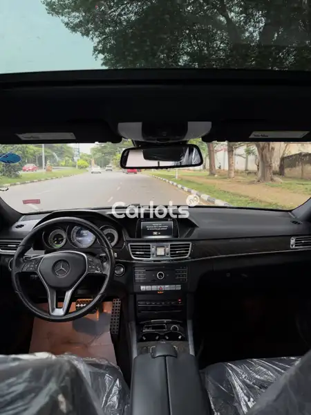 Foreign Used Mercedes-Benz E350 2016 Black for sale in Asokoro, Abuja - thumbnail 5